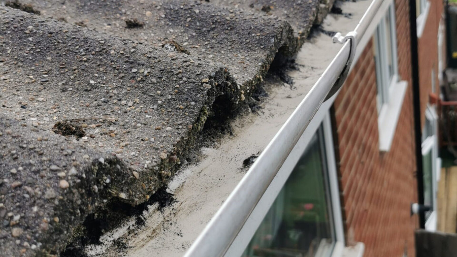 Commercial Gutter Cleaning In Nottingham